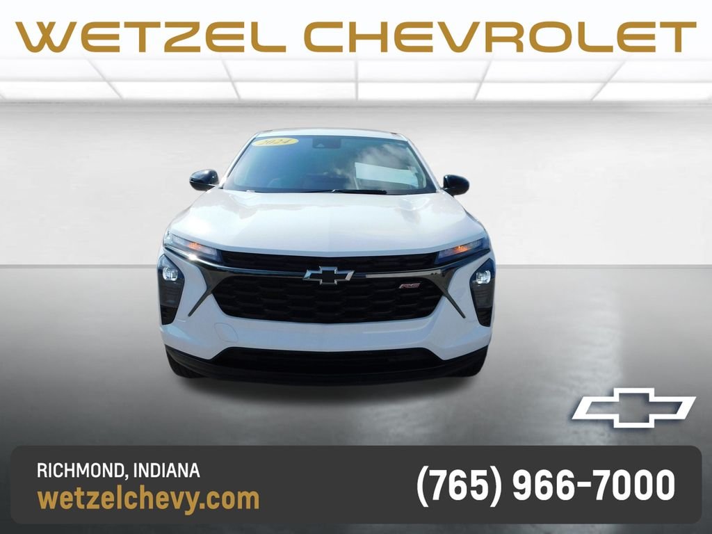 Used 2024 White Chevrolet 1RS image 8