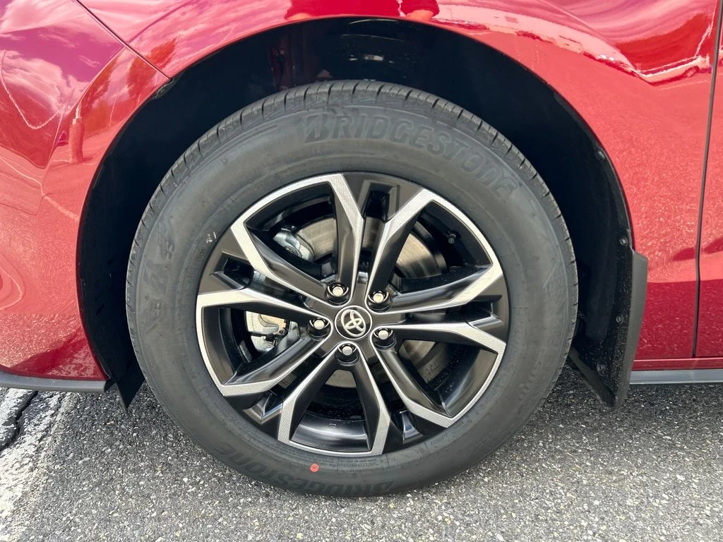 New 2026 Ruby Flare Pearl Toyota Platinum image 28