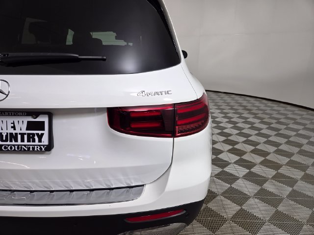 Used 2026 White Mercedes-Benz GLB 250 image 8