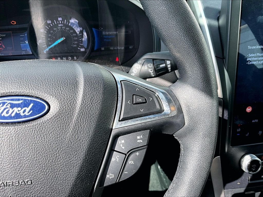 Used 2022 Black Metallic Ford SEL image 22