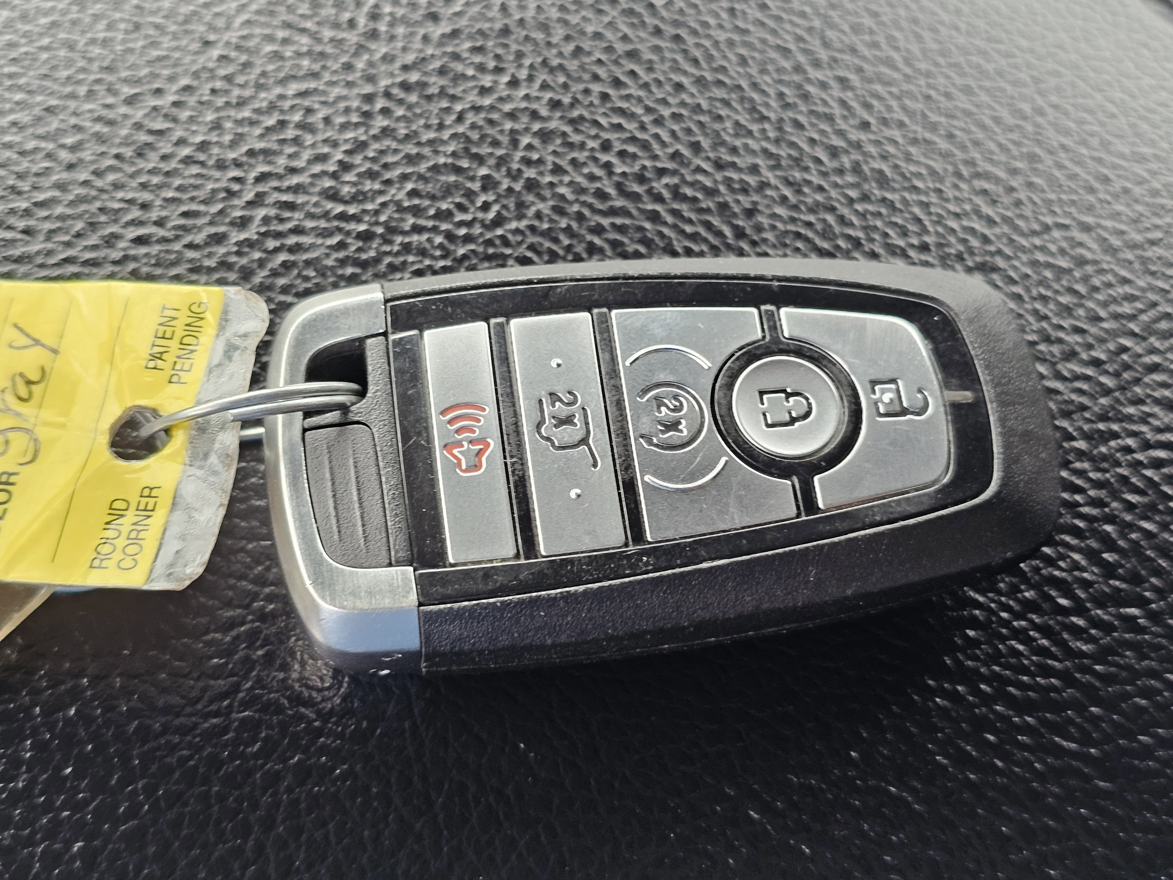 Used 2020 Magnetic Metallic Ford XLT image 31