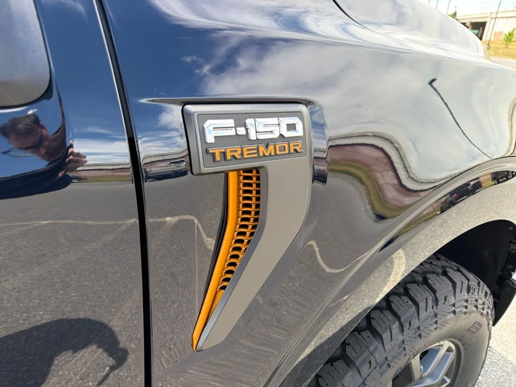 New 2026 Blue Ford Tremor image 5