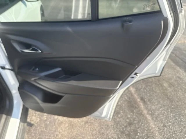 Used 2025 White Chevrolet LT image 30