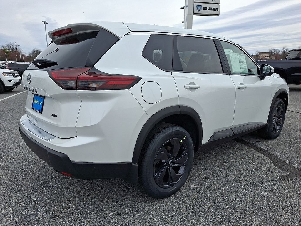 New 2026 Everest White Pearl TriCoat Nissan SV image 4