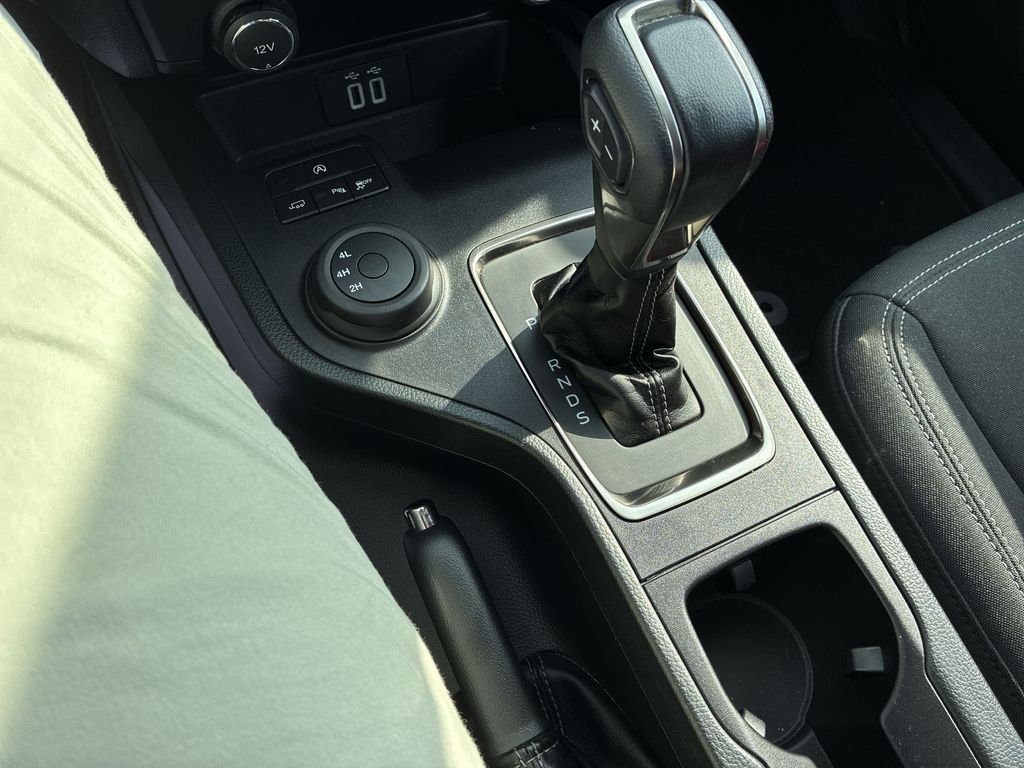 Used 2019 Gray Ford XLT image 18