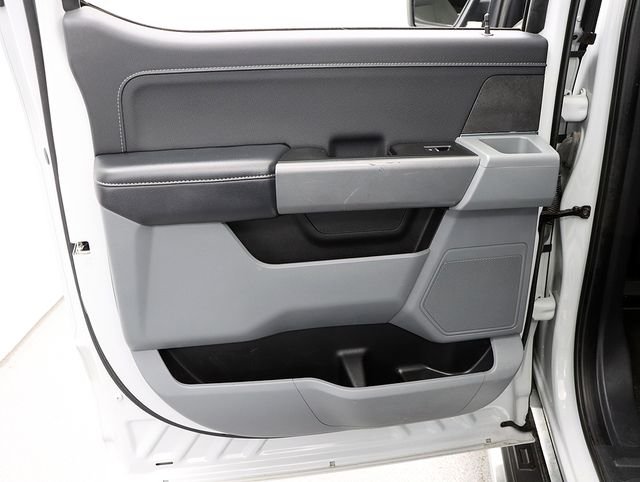 Used 2024 Avalanche Ford XLT image 28