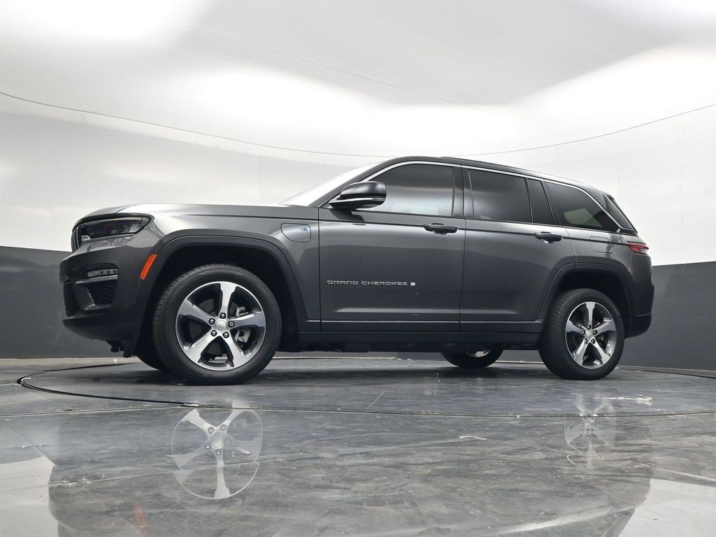 Used 2022 Baltic Gray Metallic Clearcoat Jeep 4xe image 37