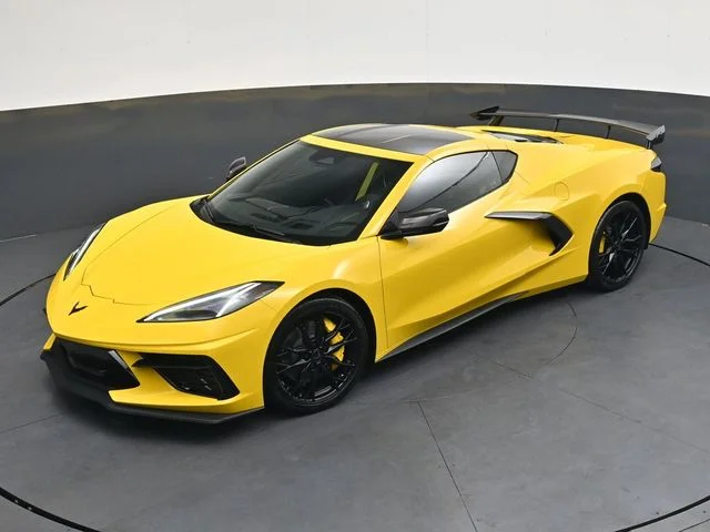 Used 2025 Yellow Chevrolet Stingray image 31