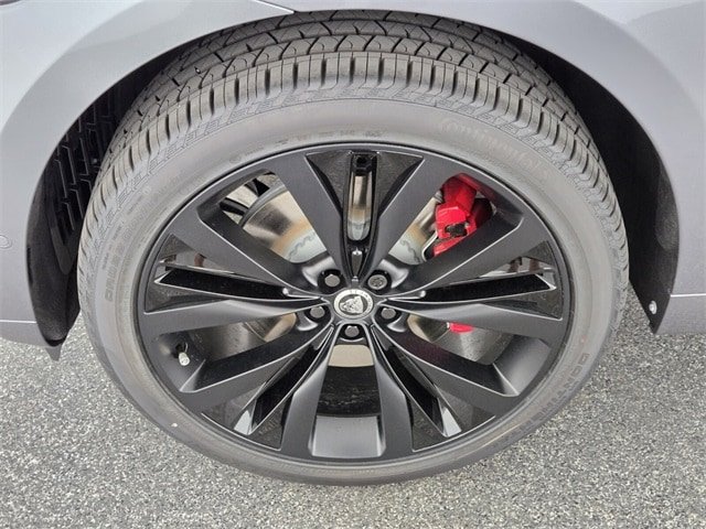 New 2026 Eiger Grey JAGUAR P400 R-DYNAMIC S image 9