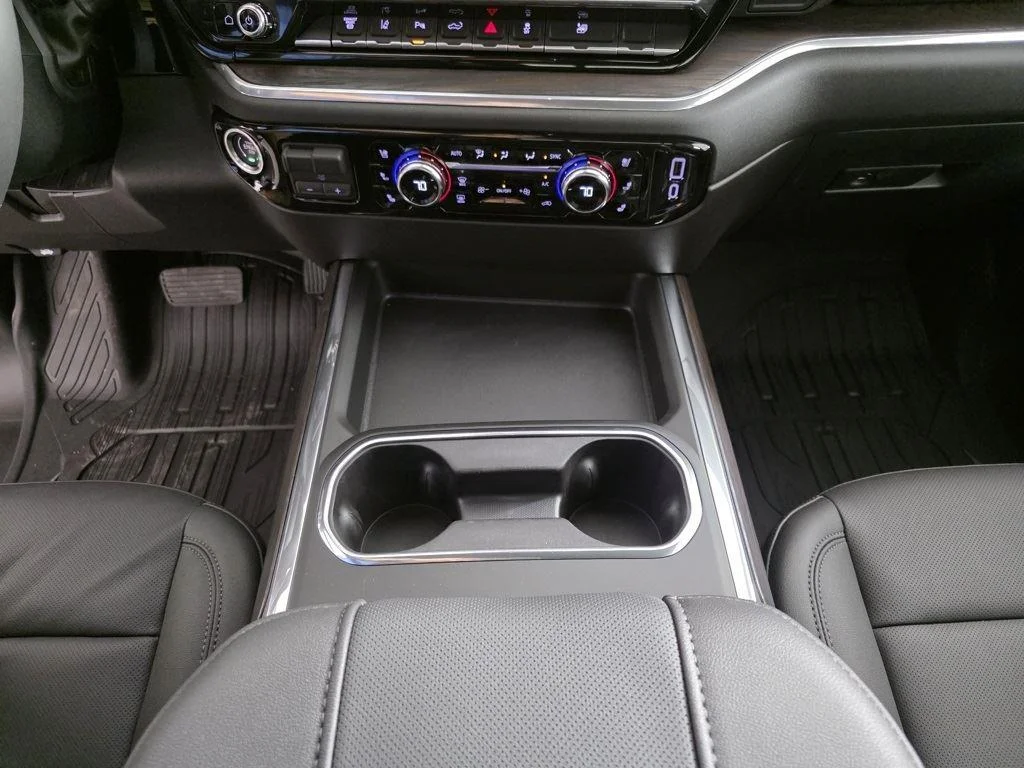 New 2025 Summit White GMC SLT image 38