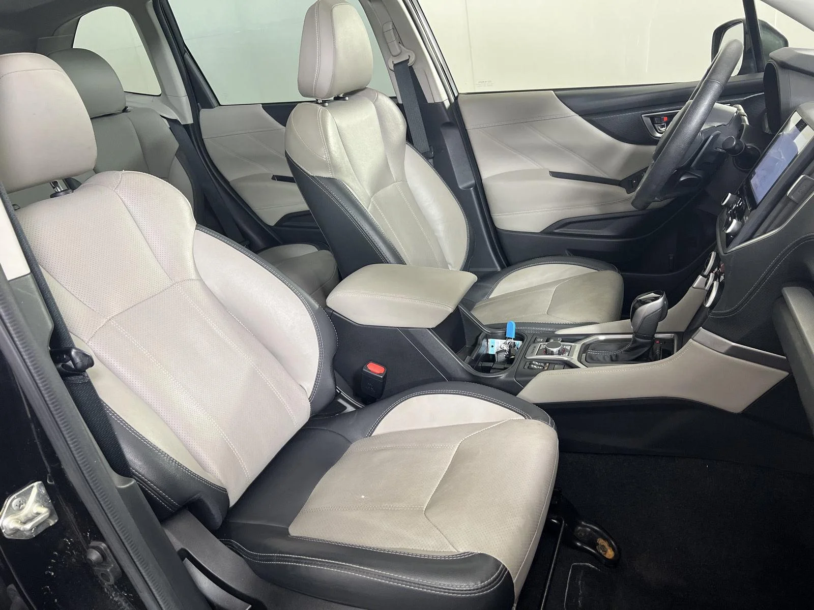 Used 2021 Crystal Black Silica Subaru Limited image 31