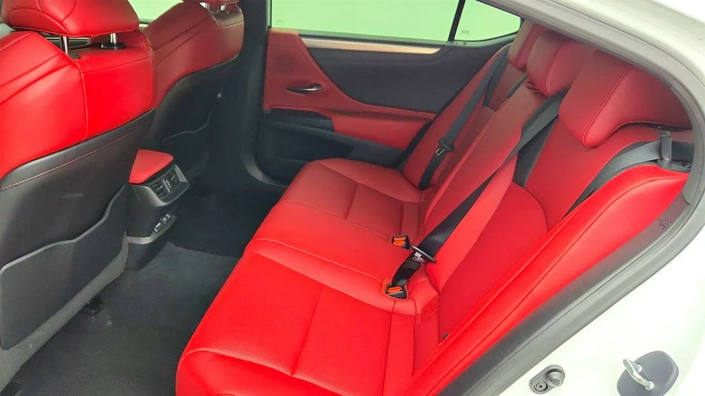 Used 2021 Ultra White Lexus ES 350 F SPORT w/ F SPORT Heated Leather Steering Wheel image 22