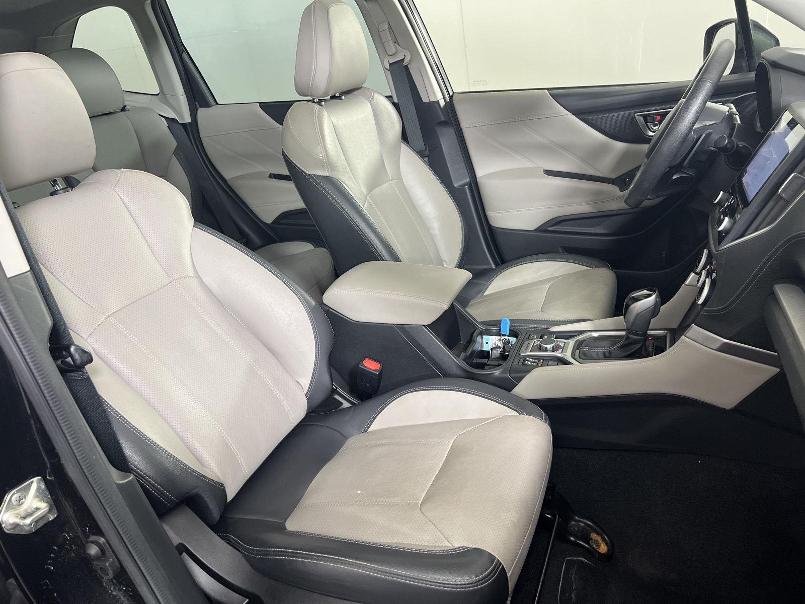 Used 2021 Crystal Black Silica Subaru Limited image 31
