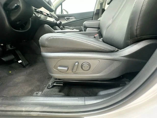 New 2026 White Kia EX image 15
