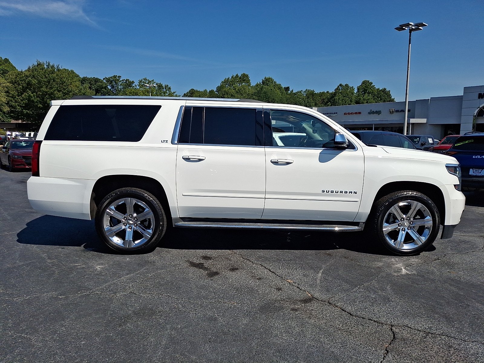 Used 2016 Summit White - GAZ Chevrolet LTZ image 7