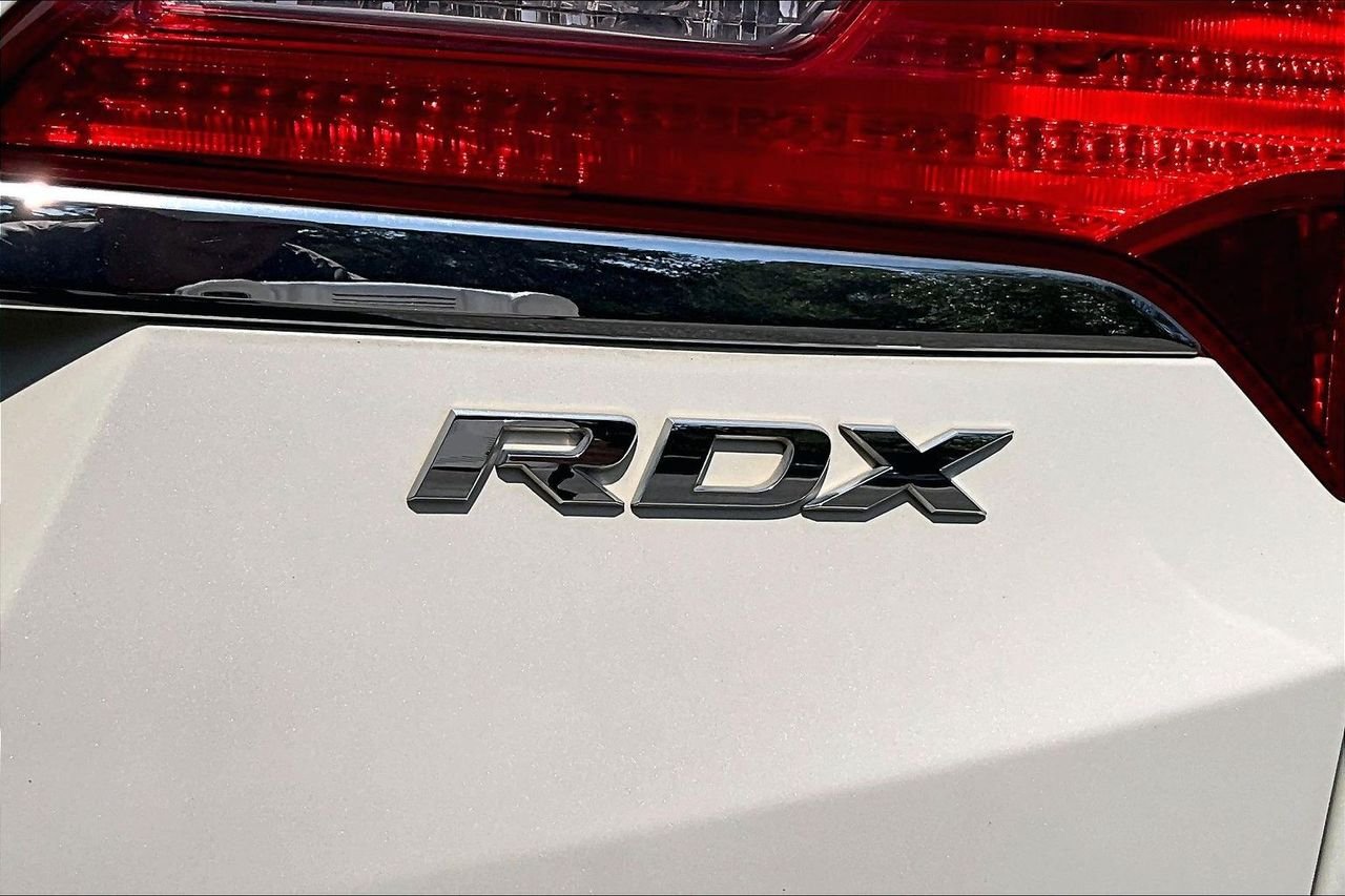 Used 2015  Acura Base image 26