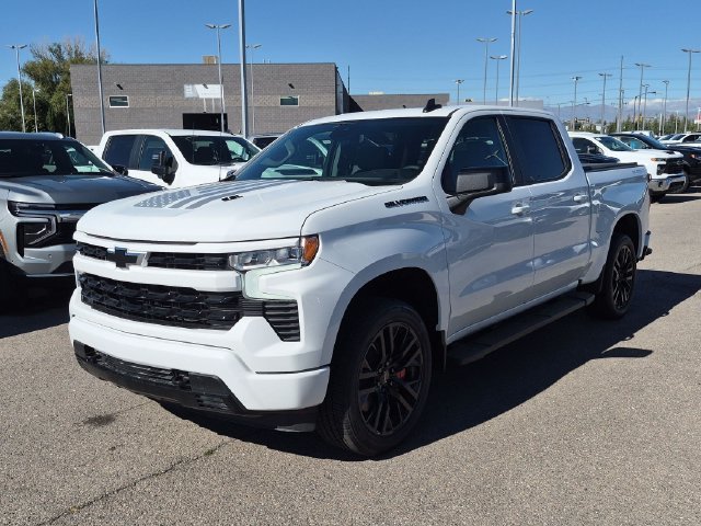 New 2026 Summit White Chevrolet RST image 8