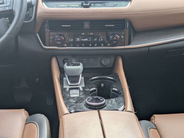 Used 2026 White Nissan Platinum image 17