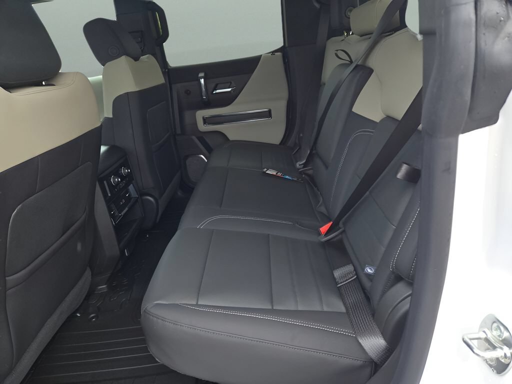 2026 GMC HUMMER EV 2X - Photo 14