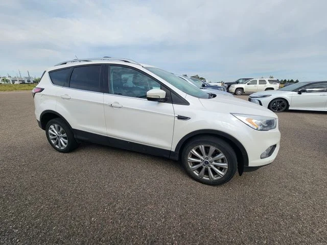 Used 2018 White Platinum Clearcoat Metallic Ford Titanium image 32