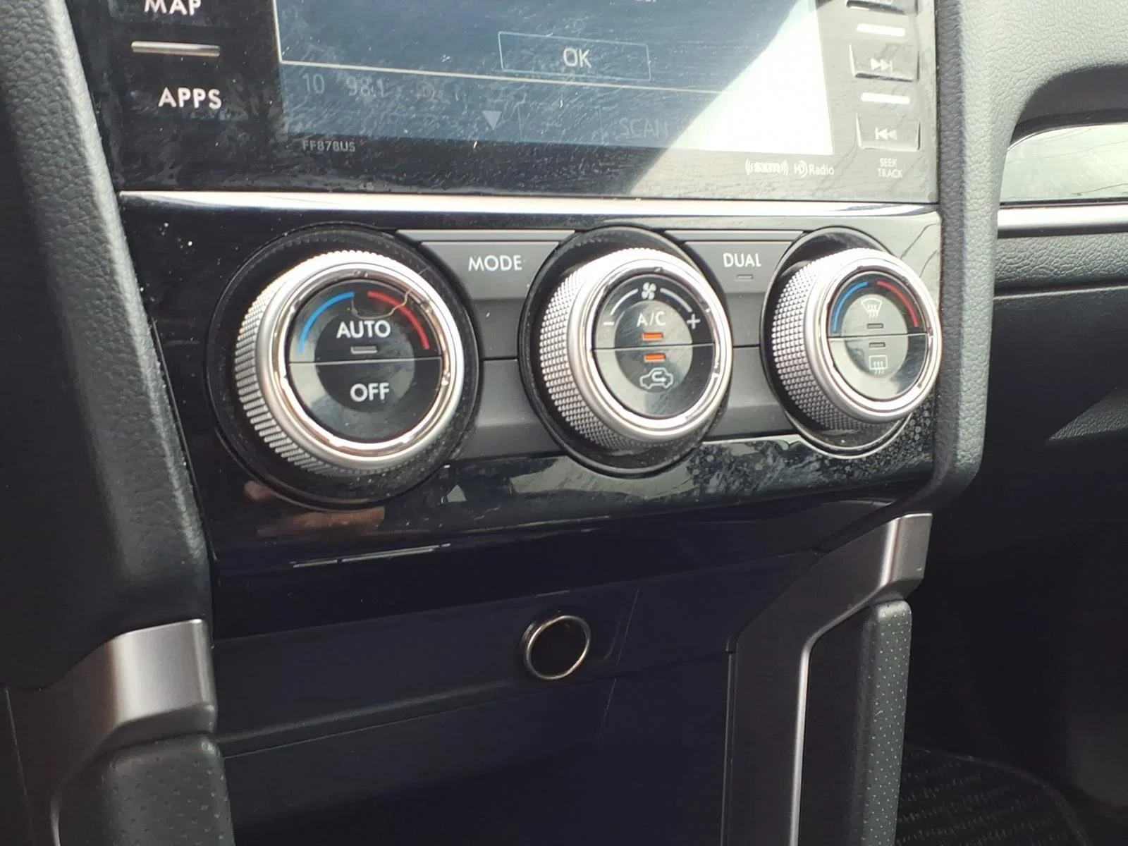 Used 2017 Jasmine Green Metallic Subaru Touring image 14