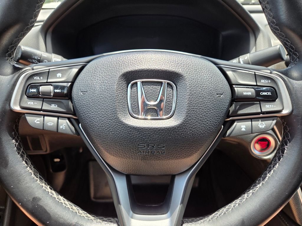 Used 2018 White Honda EX-L image 31