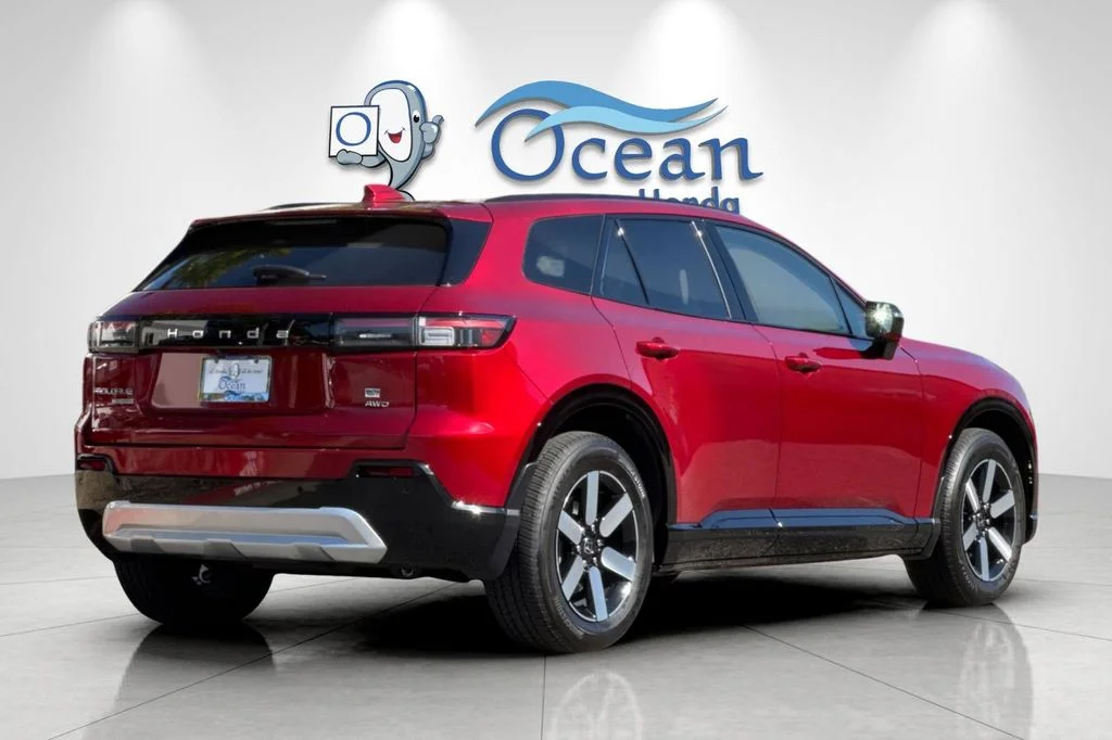 Used 2024  Honda Touring image 4