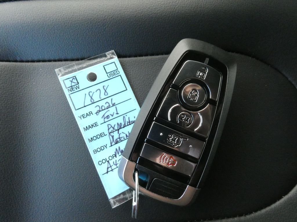 New 2026 Marsh Gray Ford Platinum® image 44
