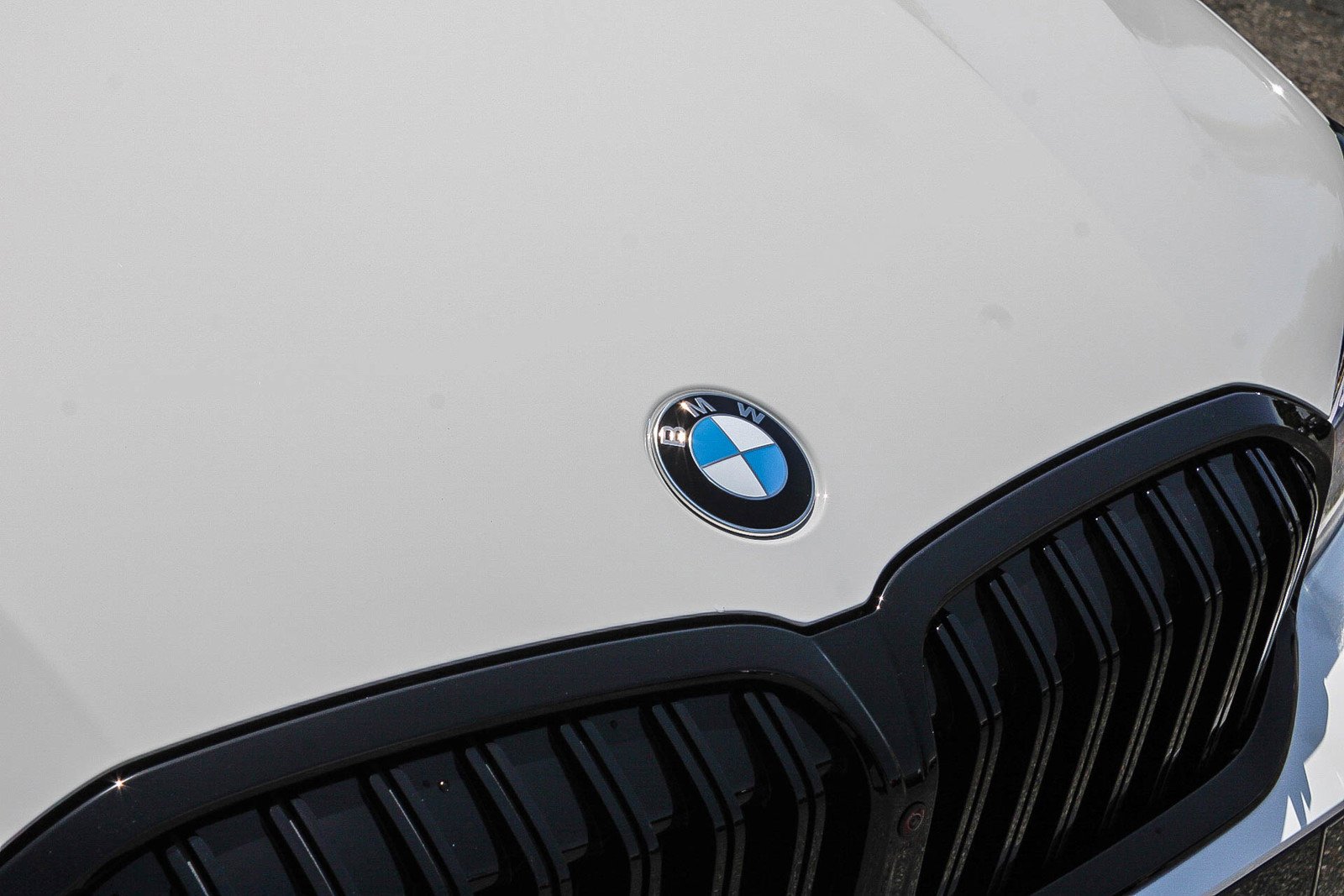 New 2026 Alpine White BMW 330i image 9