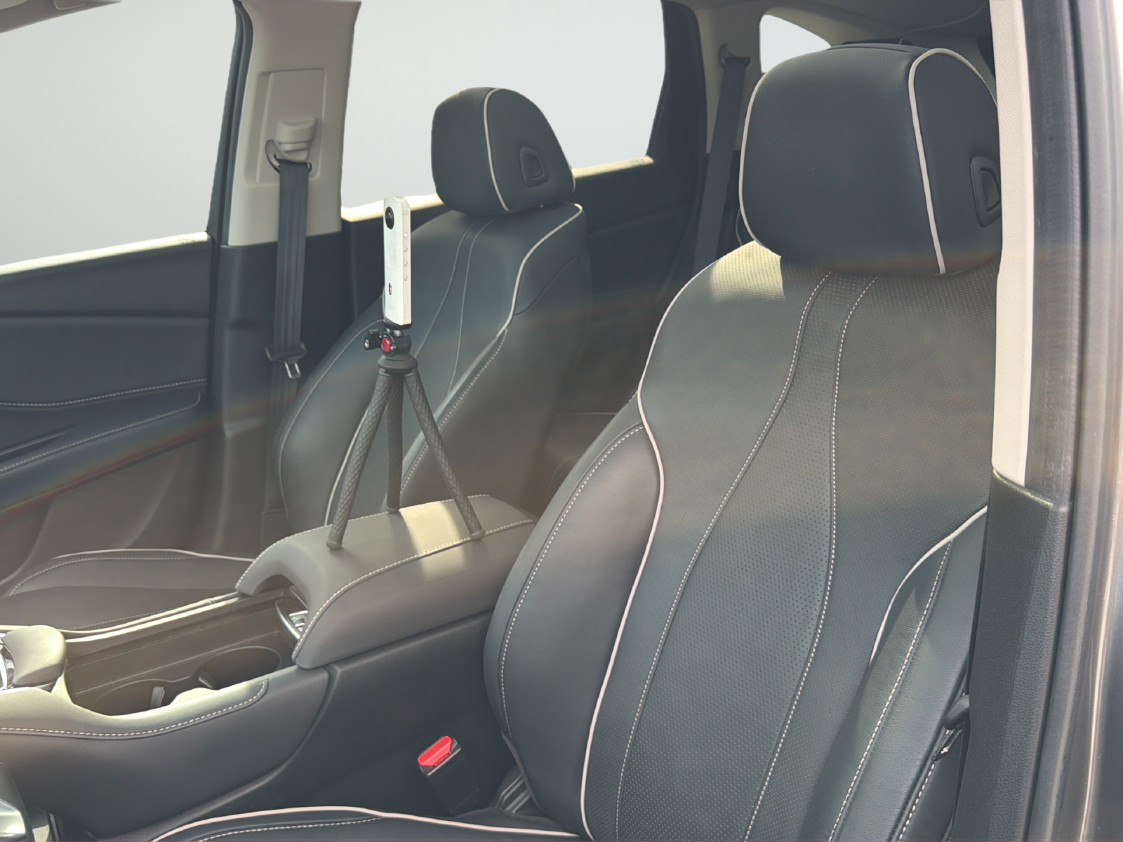 Used 2024 Carbon Metallic Acura Advance Package image 32