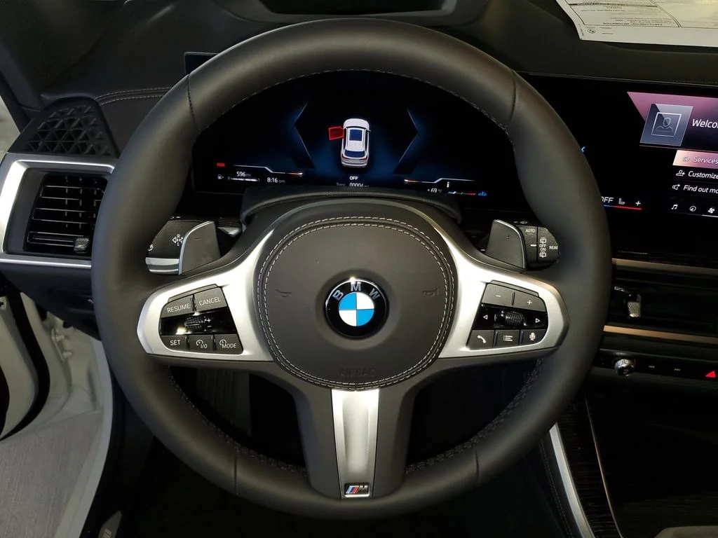 Used 2026 White BMW sDrive40i image 18
