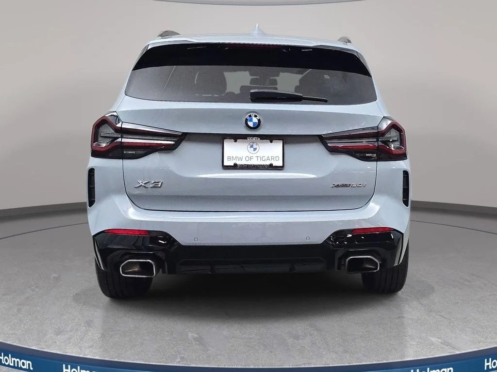 Used 2023 Brooklyn Gray Metallic BMW xDrive30i image 7