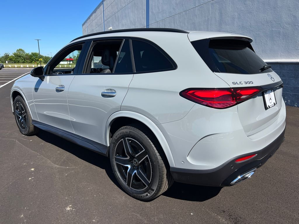 New 2026 MANUFAKTUR Alpine Grey Mercedes-Benz GLC300 image 5
