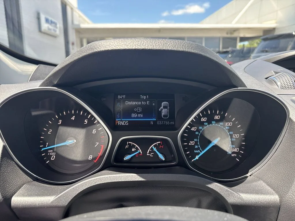 Used 2016 Silver Ford SE image 10