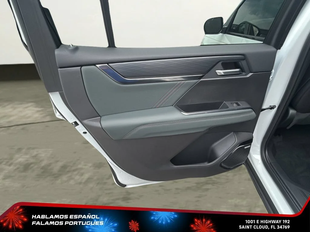 New 2026 Summit White GMC AT4 image 22