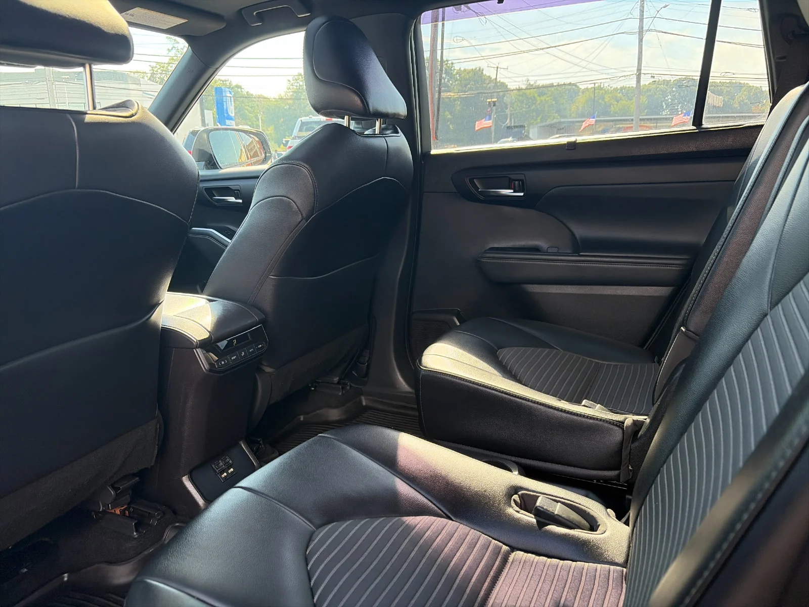 Used 2021 Midnight Black Metallic Toyota XSE image 13