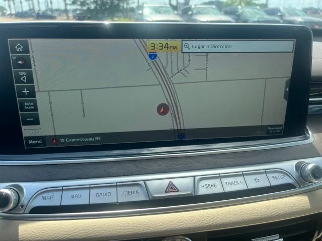 Used 2020 White Kia Luxury image 13