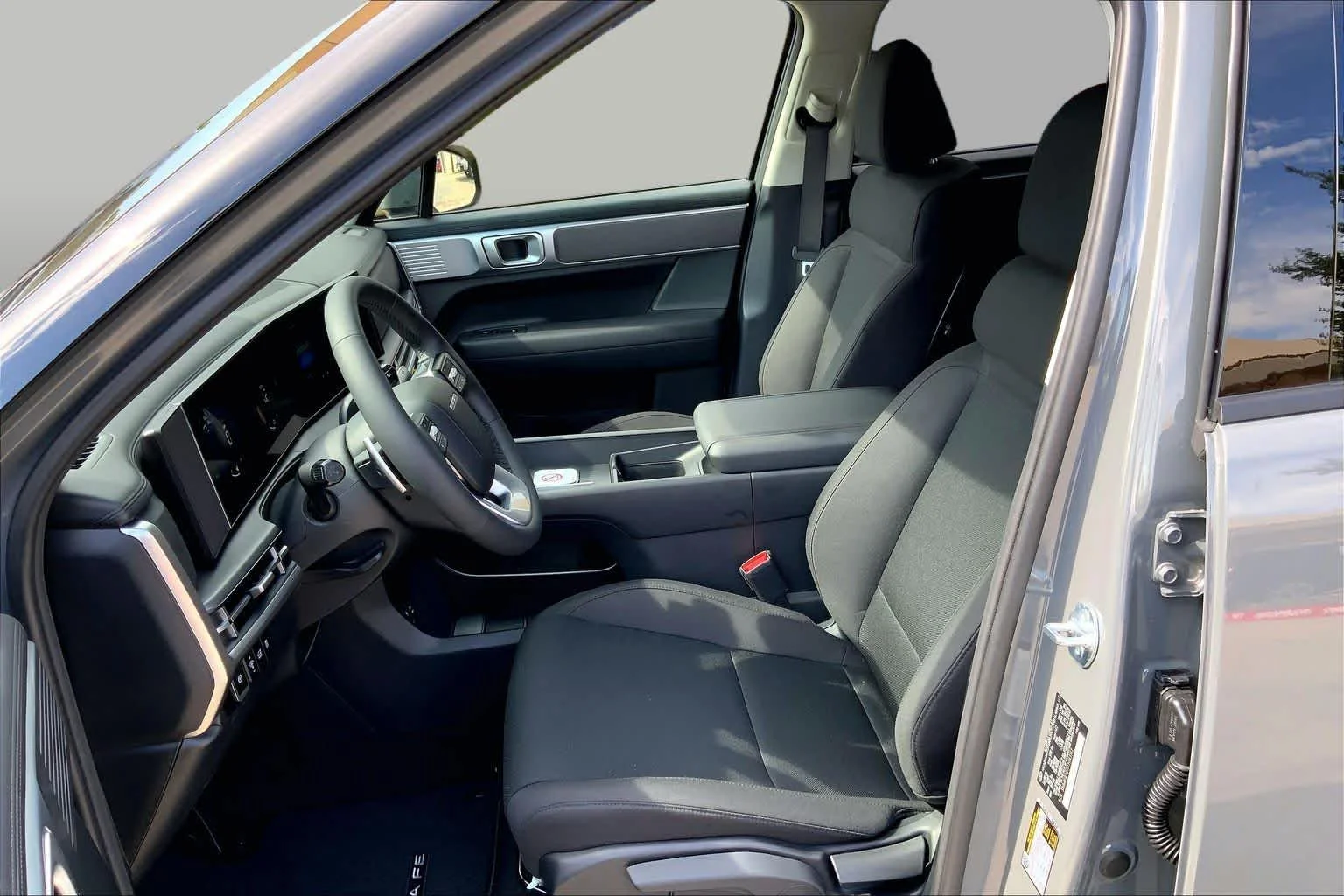 New 2026 Hampton Gray Hyundai SE image 7