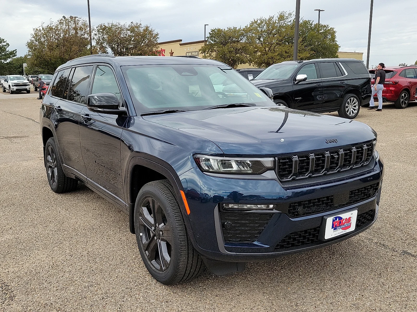 New 2027 PPS Fathom Blue Jeep L LIMITED RESERVE 4X4 image 6