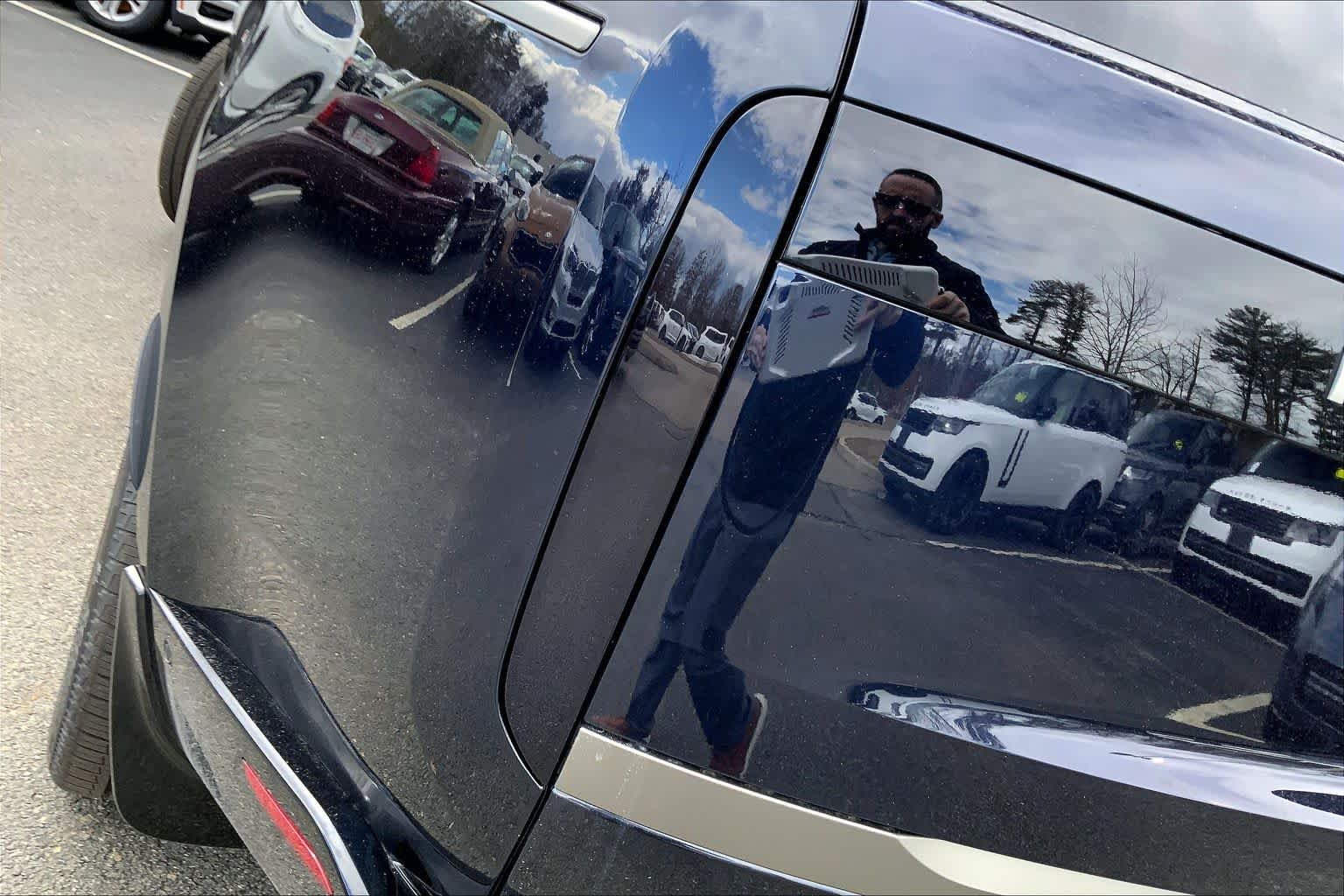 View vehicle photo 5