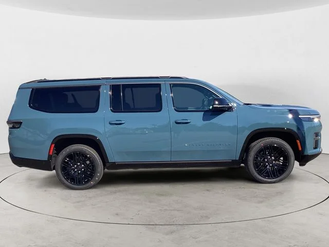 New 2026 Steel Blue Jeep L LIMITED RESERVE 4X4 image 7