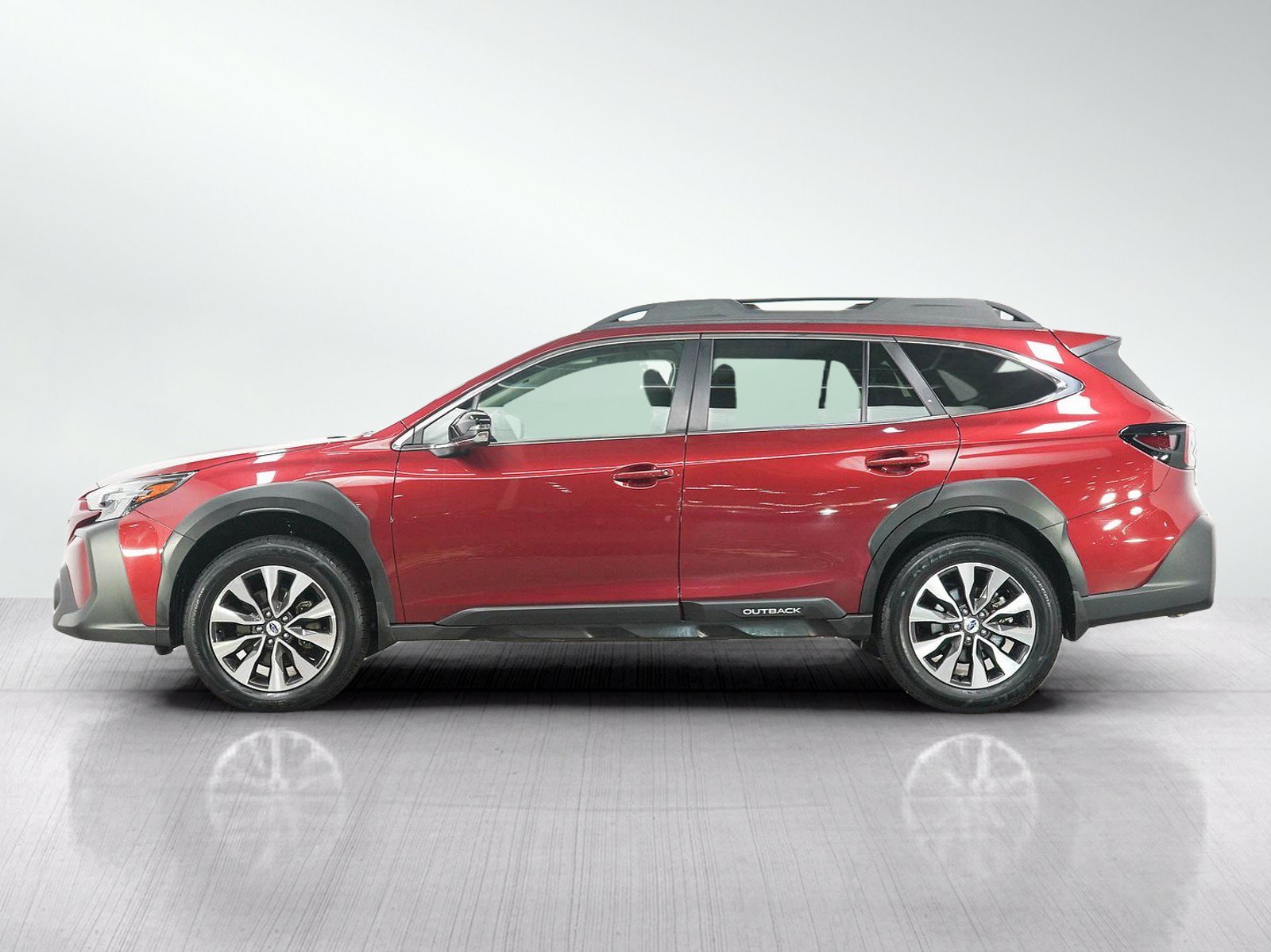 Used 2025 Subaru Outback Limited with VIN 4S4BTGND1S3167033 for sale in Burnsville, Minnesota