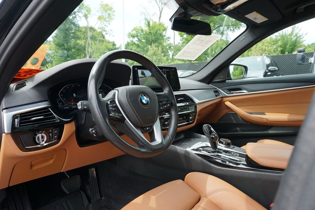 Used 2023 Black Sapphire Metallic BMW 530i xDrive image 23