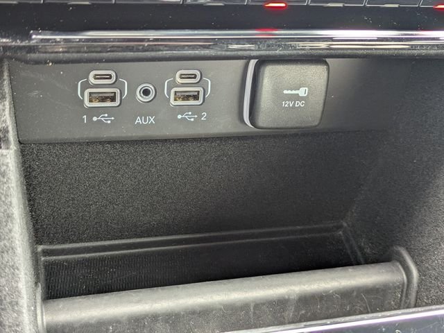 Used 2022 Black Jeep Limited image 25