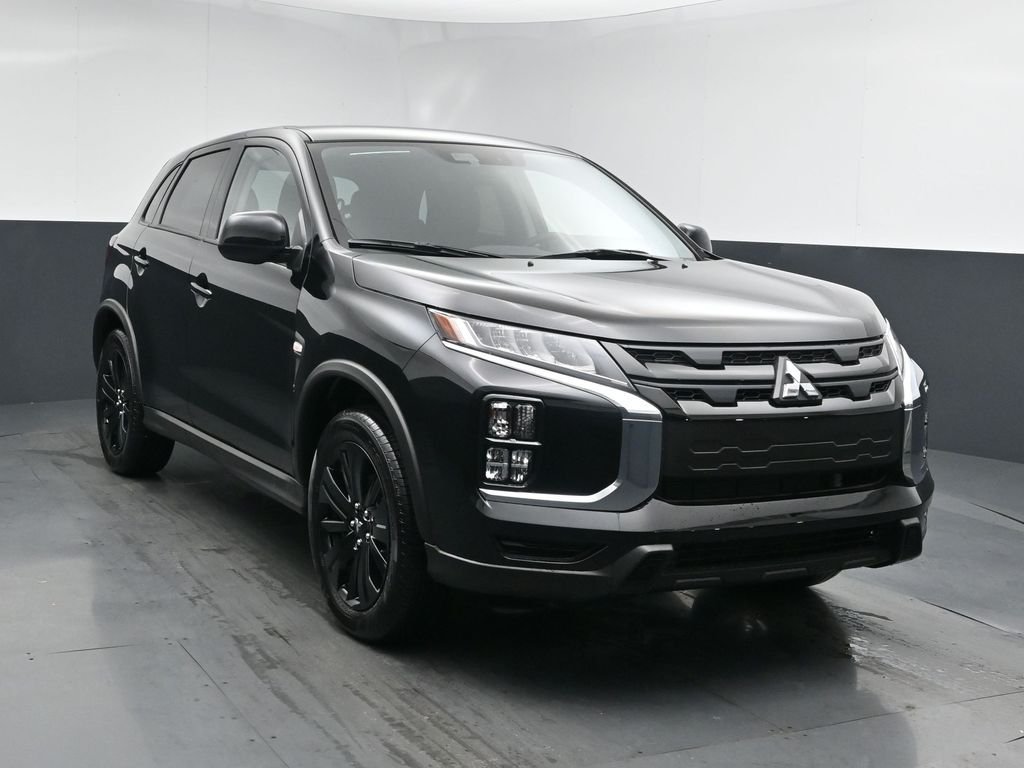 New 2026 Black Mitsubishi 2.0 LE image 2