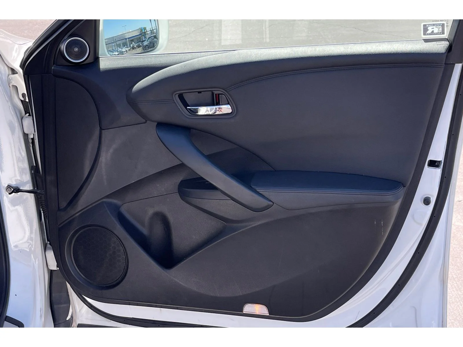 Used 2017 White Diamond Pearl Acura w/AcuraWatch Plus image 22