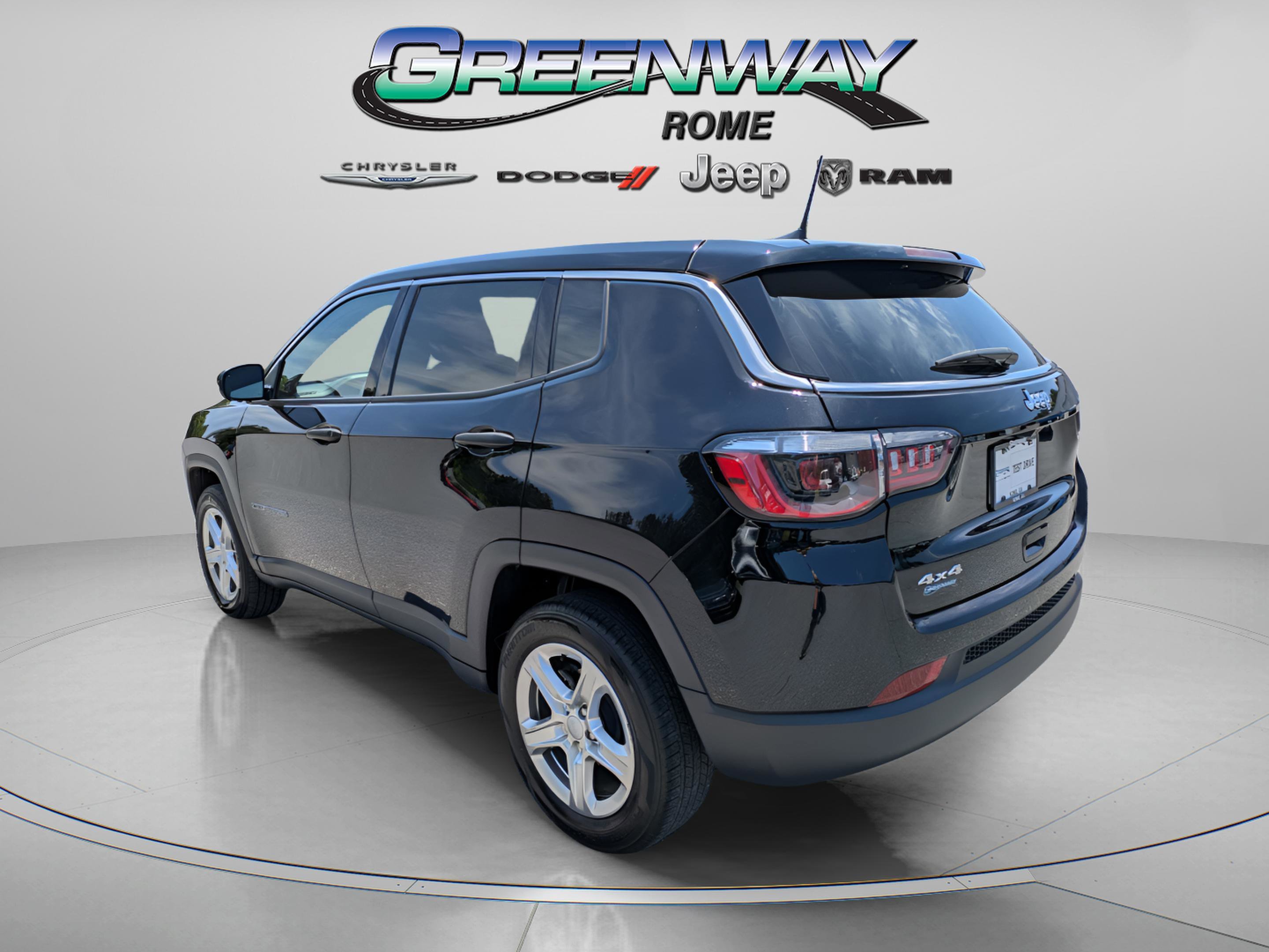 Used 2023 Diamond Black Crystal Pearlcoat Jeep Sport image 5