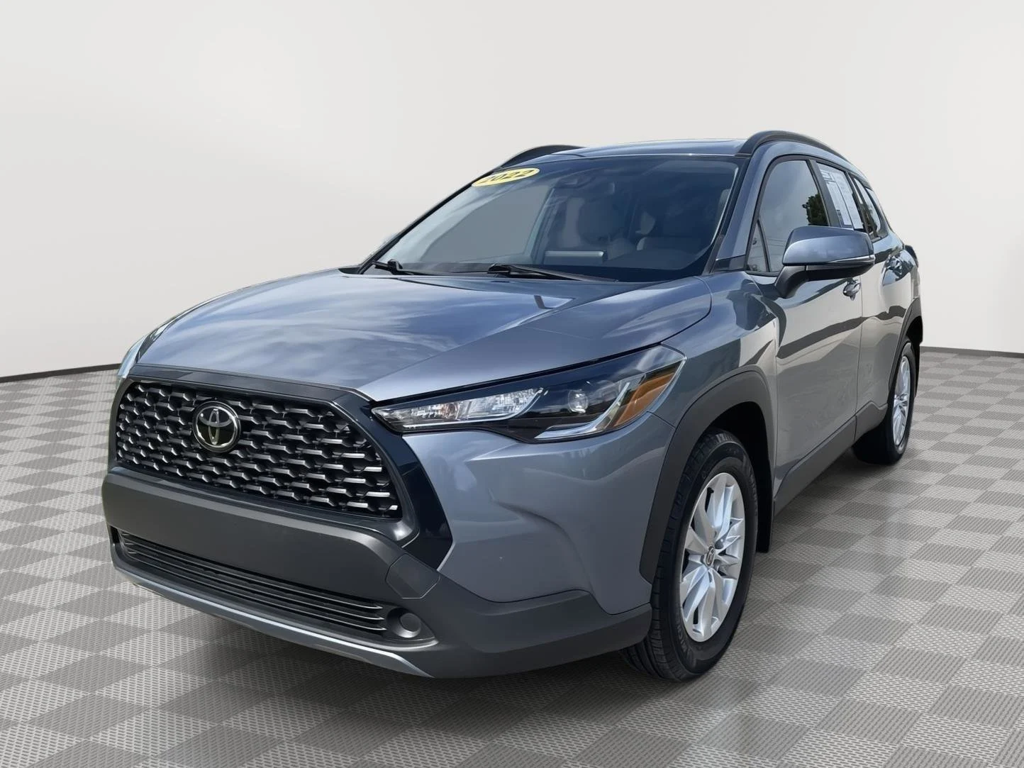 Used 2022 Celestite Toyota LE image 28