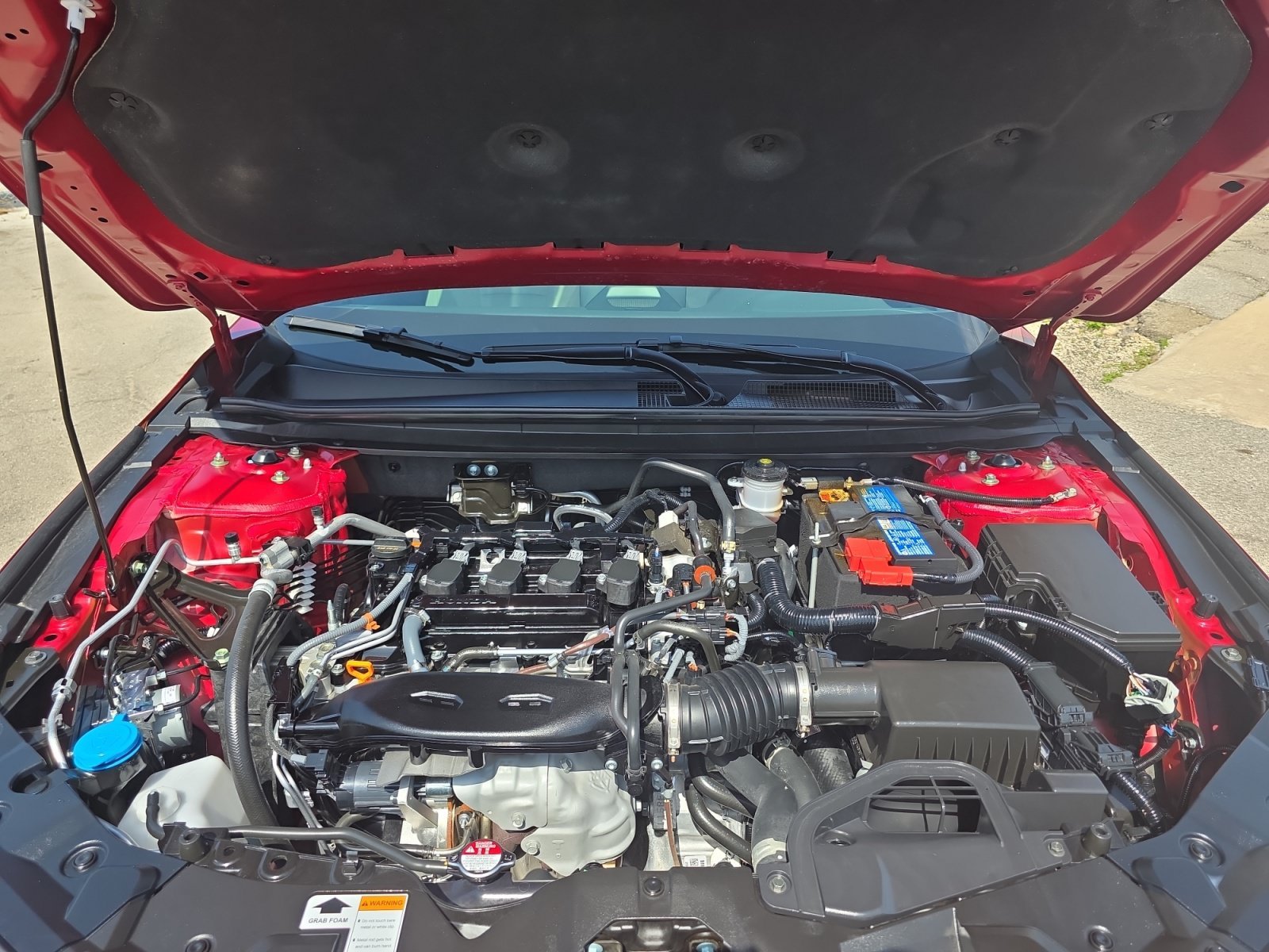 Used 2025 Radiant Red Honda SE image 20