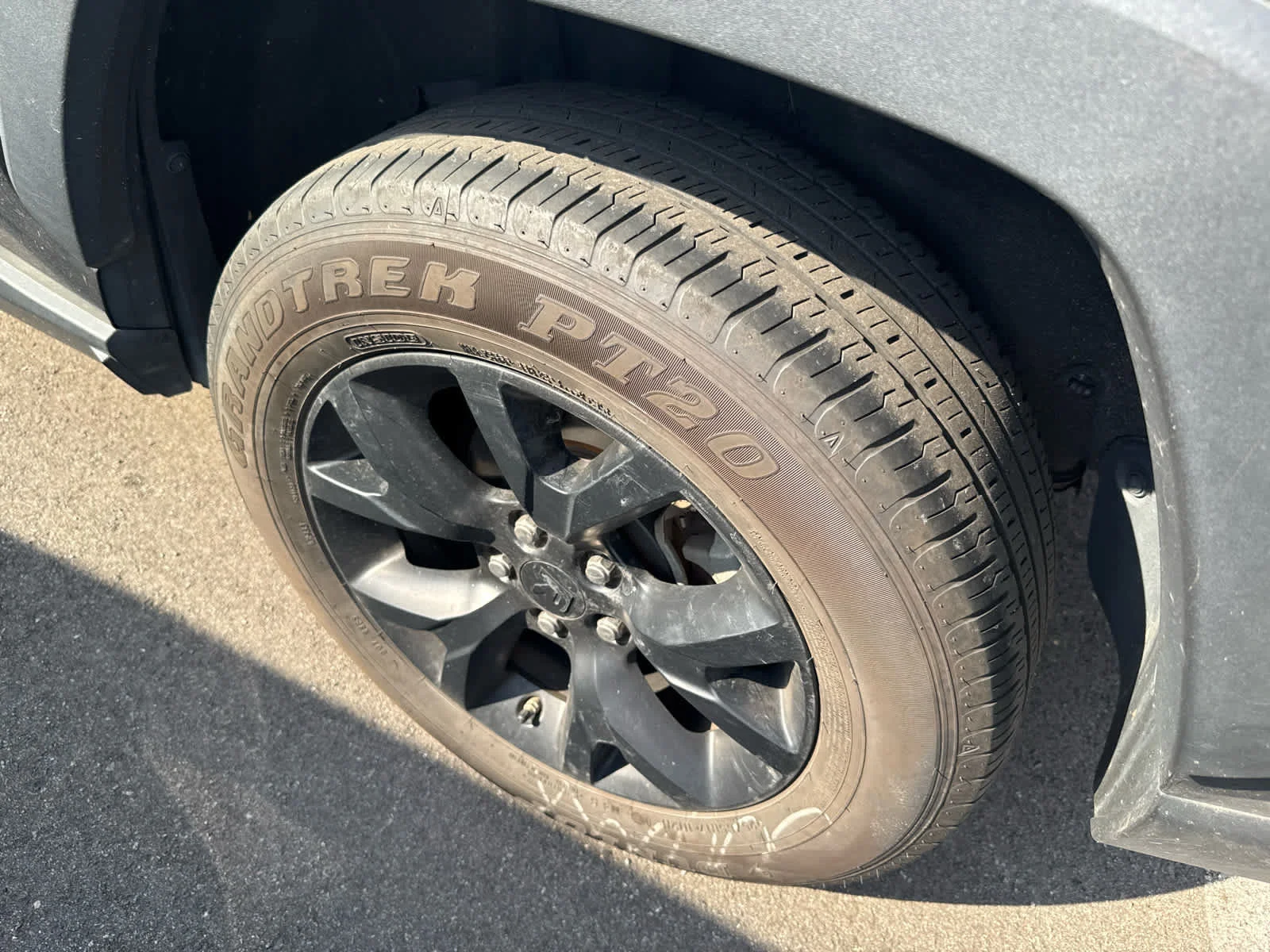 Used 2022 Magnetic Gray Metallic Toyota LE image 5